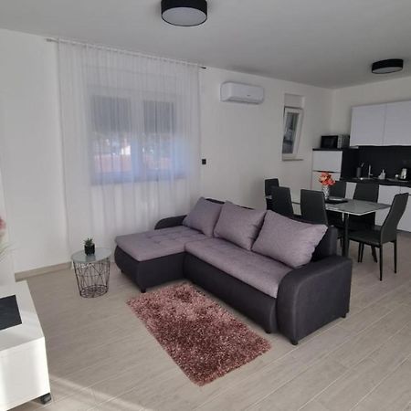 Gabi Apartamento Grebaštica Exterior foto