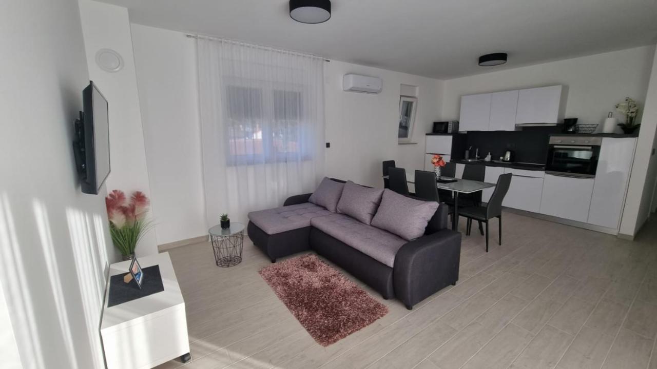 Gabi Apartamento Grebaštica Exterior foto